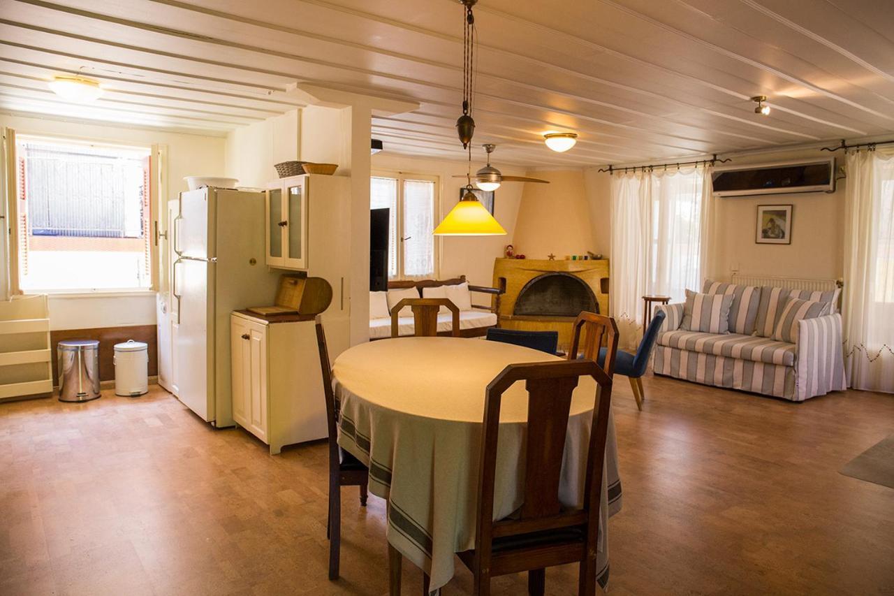 Lefkada Town Traditional House / Cozy Yard Экстерьер фото