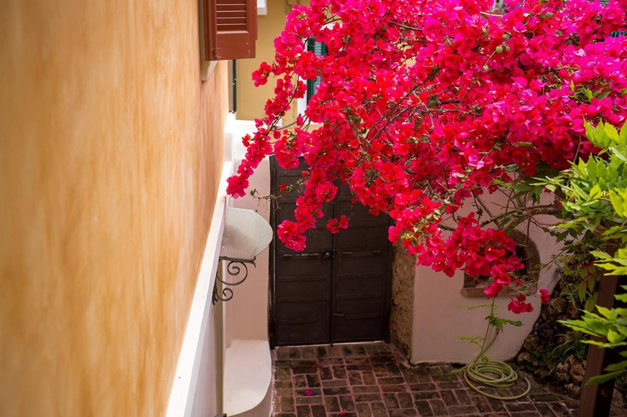 Lefkada Town Traditional House / Cozy Yard Экстерьер фото